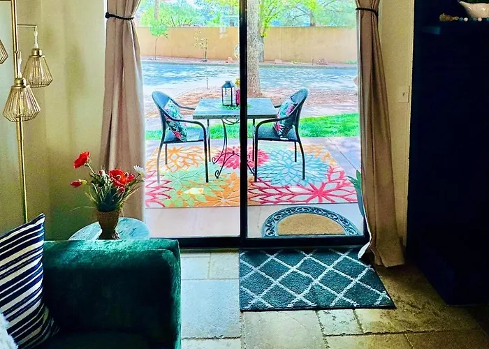 Retreat, 2 King Suites, Private Sauna & Pool, Pickleball *