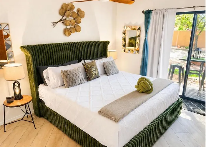 Retreat, 2 King Suites, Private Sauna & Pool, Pickleball
