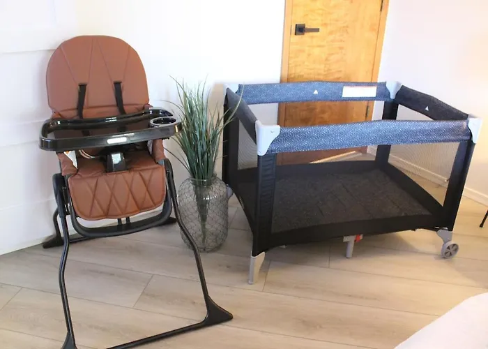 Apartment Retreat, 2 King Suites, Private Sauna & Pool, Pickleball Sedona