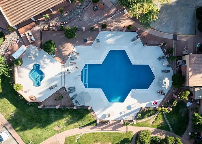 Retreat, 2 King Suites, Private Sauna & Pool, Pickleball Apartment Sedona