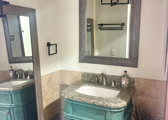 Retreat, 2 King Suites, Private Sauna & Pool, Pickleball * Sedona